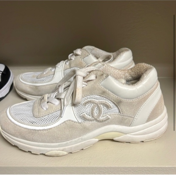 Authentic Chanel Sneakers Size 37 ! - Picture 1 of 5